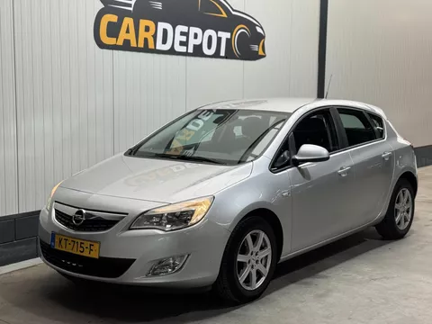 Opel Astra 1.6 Selection