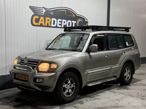 Mitsubishi Pajero 3.5 V6 GLS Long Body Airco 7persoons Roofrack frontrunner