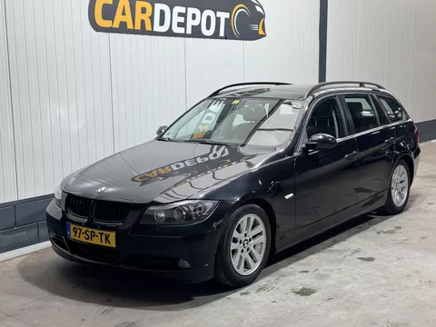 BMW 3-serie Touring 318i High Executive